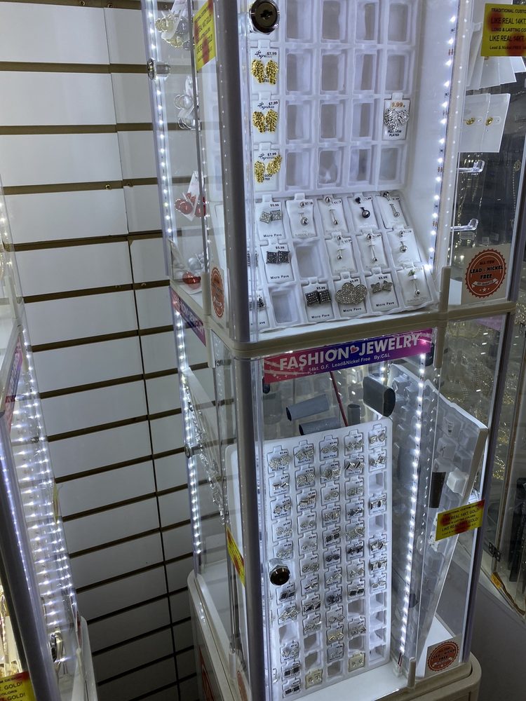 EMANI BEAUTY SUPPLY 4539 The Plz, Charlotte, North Carolina