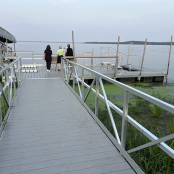 Lake Street Park - Parks Near Me - Middleton, Wisconsin Lake Street Park - Parks Near Me - Middleton, Wisconsin