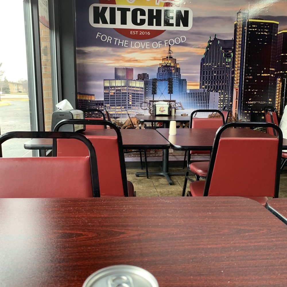 Big Moe's Kitchen - New American Near Me - Garden City, Michigan