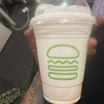 Shake Shack Midtown Village - 12th & Chestnut - Burgers Near Me - Philadelphia, Pennsylvania Shake Shack Midtown Village - 12th & Chestnut - Burgers Near Me - Philadelphia, Pennsylvania