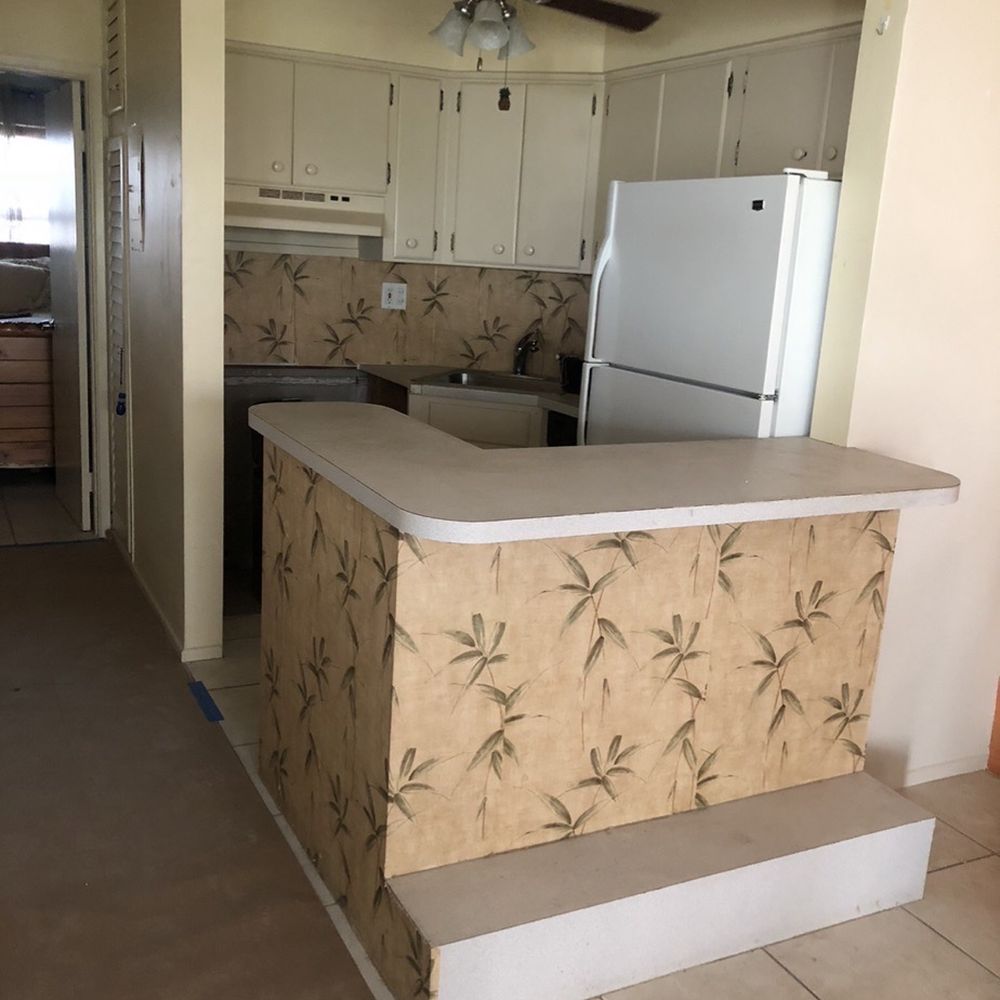 Contractors Cabinet Company - Before kitchen - Cabinetry Near Me - Margate, Florida Contractors Cabinet Company - Before kitchen - Cabinetry Near Me - Margate, Florida