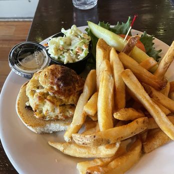 Nicks Fish House - Nick's crab cake sandwich - Seafood Near Me - Baltimore, Maryland