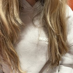 Blondie Hair Studio - Uneven layers