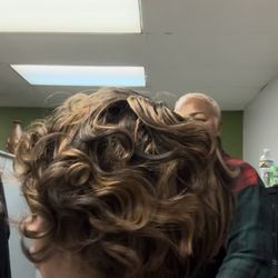 Salon DeJesus - Cut & color