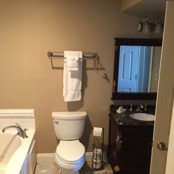 Oasis Suites Hotel - bathroom...had a great jet tub! - Hotels Near Me - Nags Head, North Carolina Oasis Suites Hotel - bathroom...had a great jet tub! - Hotels Near Me - Nags Head, North Carolina