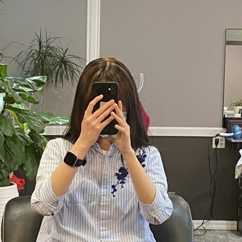 Lotte Hair Salon - bleaching process - Hair Salons Near Me - Bellevue, Washington