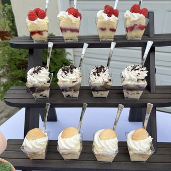 Suzie Q's Bakery - Mini shooters- lemon raspberry, chocolate oreo, banana pudding. Spoons included. - Custom Cakes Near Me - Corona , California Suzie Q's Bakery - Mini shooters- lemon raspberry, chocolate oreo, banana pudding. Spoons included. - Custom Cakes Near Me - Corona , California