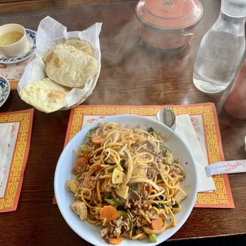 Golden Palace Mongolian BBQ - A plate of fresh Mongolian bbq and pocket bread. Mmmmm! - Mongolian Near Me - Pasadena, California Golden Palace Mongolian BBQ - A plate of fresh Mongolian bbq and pocket bread. Mmmmm! - Mongolian Near Me - Pasadena, California