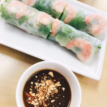 Tasty Pho - Shrimp & pork spring rolls - Vietnamese Near Me - Vista, California