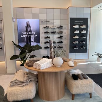 Allbirds - Shoe Stores Near Me - Pasadena, California