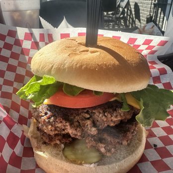 Ike's Korner Grille - Double burger - Bars Near Me - Spartanburg, South Carolina