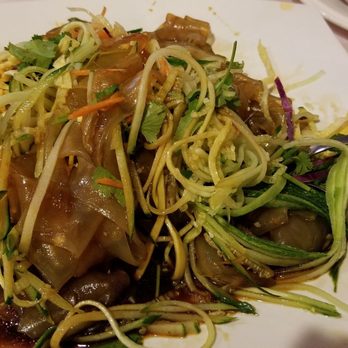 Potsticker House - C308 Clear wide cold noodles with pork and vegetables - Dim Sum Near Me - Chicago, Illinois Potsticker House - C308 Clear wide cold noodles with pork and vegetables - Dim Sum Near Me - Chicago, Illinois