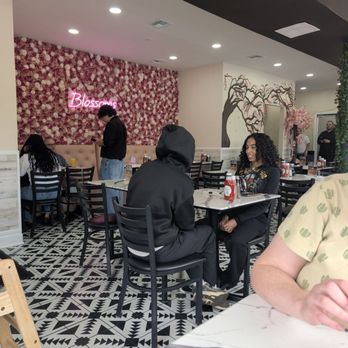 Blossoms Brunch Bar - Breakfast & Brunch Near Me - Rahway, New Jersey
