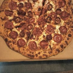 Twisted Pizzas - Pepperoni Pizza. Tried this place for the first time pretty good pizza the customer service is great