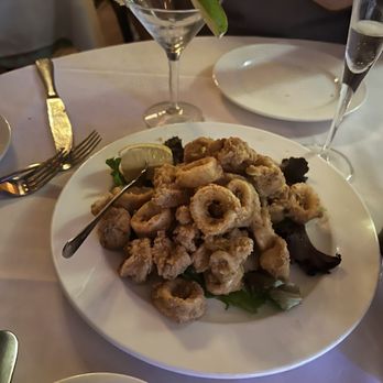 IL Carino Restaurant - Calamari Fritti - Italian Near Me - New York, New York