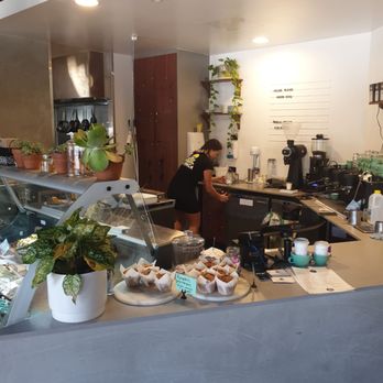 La Finca - Counter - Cafes Near Me - Mooloolaba, QLD