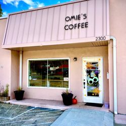 Omie’s Coffee Shop and Roastery - Outside