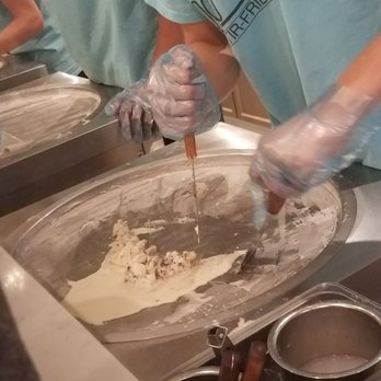 Icy Rolls - Assembly - Ice Cream & Frozen Yogurt Near Me - Granby, Connecticut