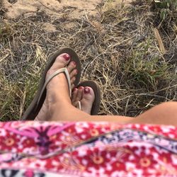 Aloha Nail Studio - Flower toes a must in Kauai