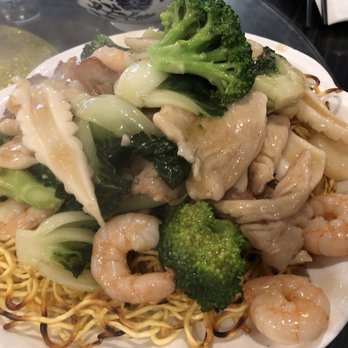 Tian Fu - Usual fried noodles with seafood meat and veggies - Chinese Near Me - Brossard, Quebec Tian Fu - Usual fried noodles with seafood meat and veggies - Chinese Near Me - Brossard, Quebec