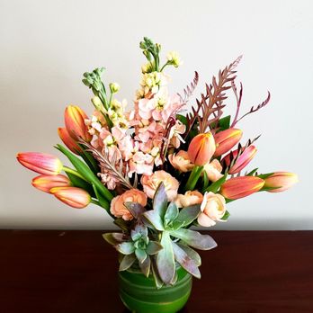 Dapper Flowers - Desert-themed floral arrangement - Floral Designers Near Me Dapper Flowers - Desert-themed floral arrangement - Floral Designers Near Me