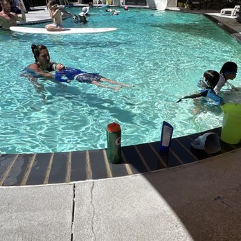 Safe Swim Academy - Multiple lessons in a small pool - Swimming Lessons/Schools Near Me Safe Swim Academy - Multiple lessons in a small pool - Swimming Lessons/Schools Near Me