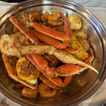 Cap't Loui - 1lb Snow Crab and 1lb Shrimp Head Off - Seafood Near Me - Cupertino, California Cap't Loui - 1lb Snow Crab and 1lb Shrimp Head Off - Seafood Near Me - Cupertino, California