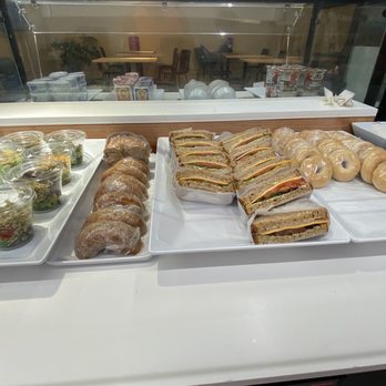 Primeclass Lounge - Single slice of cheese sandwich = $55? - Airport Lounges Near Me - Jamaica, New York Primeclass Lounge - Single slice of cheese sandwich = $55? - Airport Lounges Near Me - Jamaica, New York