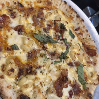 V Pizza + Flask & Cannon - Mac-Attack - Pizza Near Me - St. Augustine, Florida V Pizza + Flask & Cannon - Mac-Attack - Pizza Near Me - St. Augustine, Florida