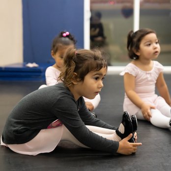 The DA Dance Center - Some Stretching in one of our Preschool Combo Classes!! - Performing Arts Near Me - Concord, California The DA Dance Center - Some Stretching in one of our Preschool Combo Classes!! - Performing Arts Near Me - Concord, California