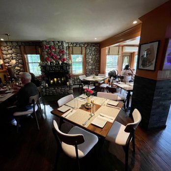 Butter - Dining room - Burgers Near Me - Canadensis, Pennsylvania Butter - Dining room - Burgers Near Me - Canadensis, Pennsylvania