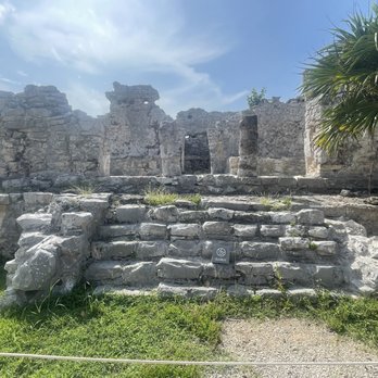 Zona Arqueológica de Tulum - Landmarks & Historical Buildings Near Me - Tulum, ROO