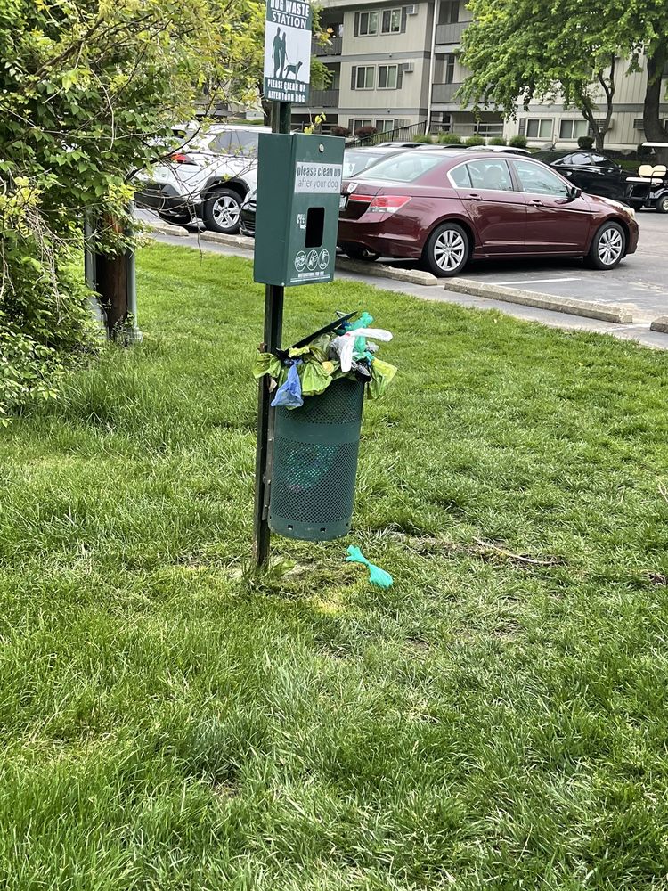 RED BANK RESERVE APARTMENTS 35 Photos & 11 Reviews 4300 Strathmore