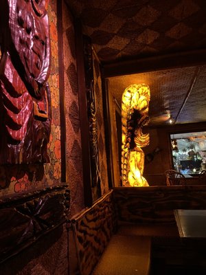 Hala Kahiki Lounge by null