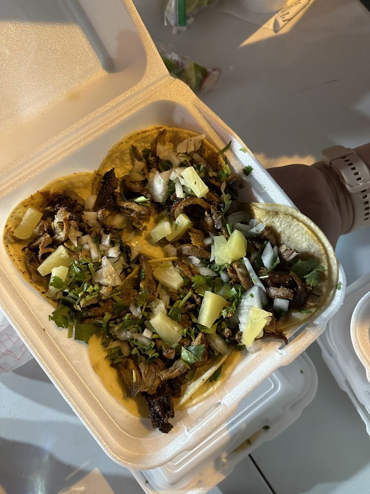 Tacos Tenexpa Logo