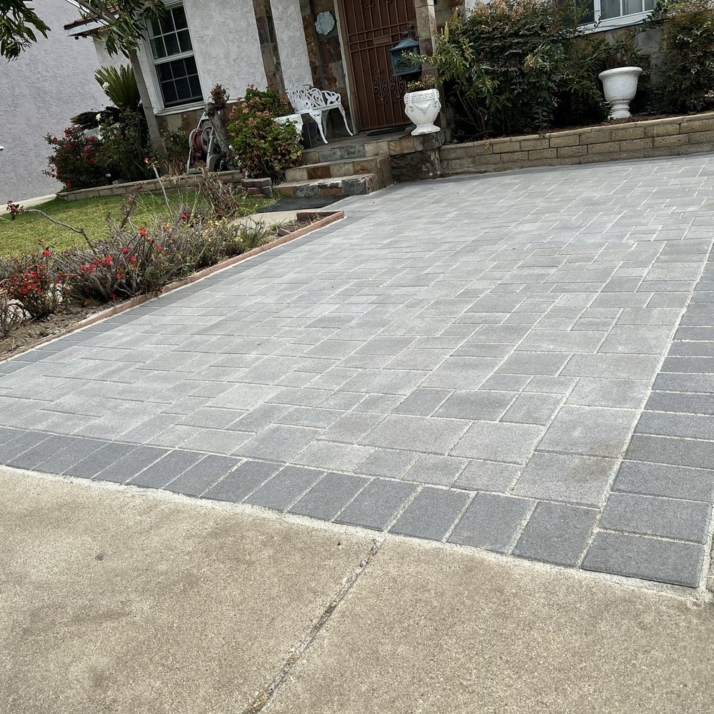 Unique Home Builders - Front yard with pavers. - Masonry/Concrete Near Me - Encino, California