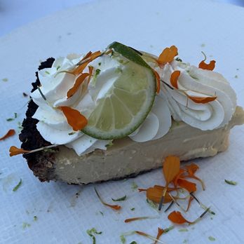 A Fish Called Avalon - Award Winning Pecan Crusted Key Lime Pie - Seafood Near Me - Miami Beach, Florida