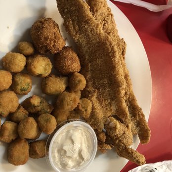 Bucky's Cafe - 1 fish fillet platter - Diners Near Me - Caddo Mills, Texas