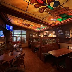 O'Reilly's Tap Room & Kitchen - Dining Area
