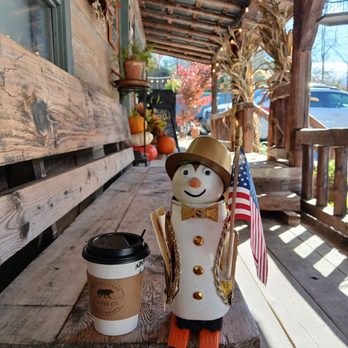 Painted Bear Coffee Company - Coffee & Tea Near Me - Gatlinburg, Tennessee