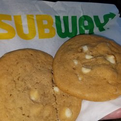 White Chocolate Macadamia Cookies