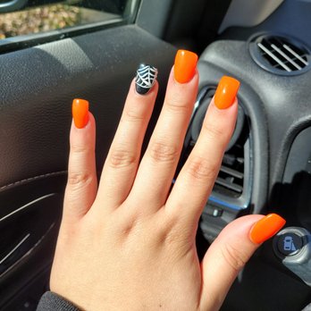 Nail's World - Nail Salons Near Me - Mineola, New York