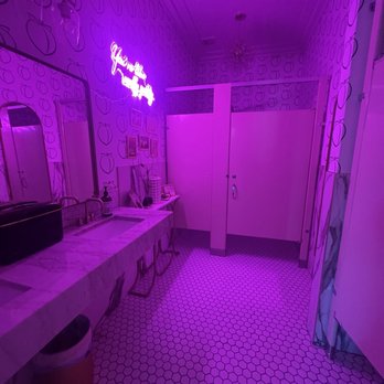 Craft Lounge - Caldwell - Ladies restroom has a definite vibe! - Lounges Near Me - Caldwell, Idaho Craft Lounge - Caldwell - Ladies restroom has a definite vibe! - Lounges Near Me - Caldwell, Idaho