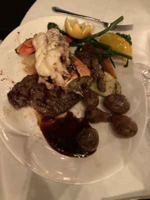 The School Fine Dining by null