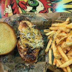 Wings Etc - Picture of the Baron chicken sandwich minus the bacon.