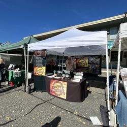 Farm Fresh - Alex at his farmers market location at Lake forest park.
