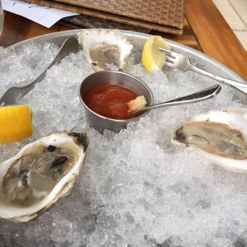 Elm Square Oyster - 1/2 price special oyster - Bars Near Me - Andover, Massachusetts