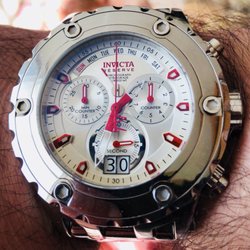 K & M Jewelers - Expert watch sizing and repairs. Battery changes too!