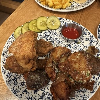 Tupelo Honey Southern Kitchen & Bar - Half Bird - Fried Chicken - New American Near Me - Irving, Texas Tupelo Honey Southern Kitchen & Bar - Half Bird - Fried Chicken - New American Near Me - Irving, Texas