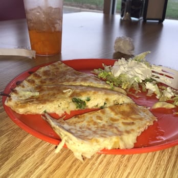 La Super Torta - My niece's Pollo Quesadillas! - Mexican Near Me - Columbus, Ohio